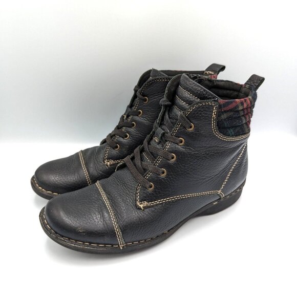 Clarks Whistle Bea Pebbled Leather Plaid Detail Ankle Boots Size 8 US Cap Toe - Picture 3 of 7